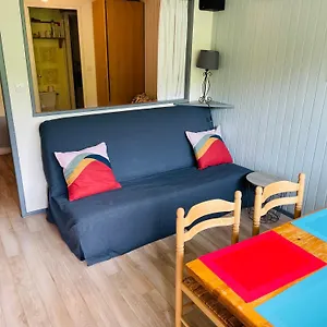 apparemment-aux-pieds-de-pistes.hotels-rhonealpes.com/