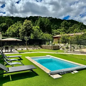 les-villas-du-lignon-votre-escapade-en-ardeche-avec.hotels-rhonealpes.com/